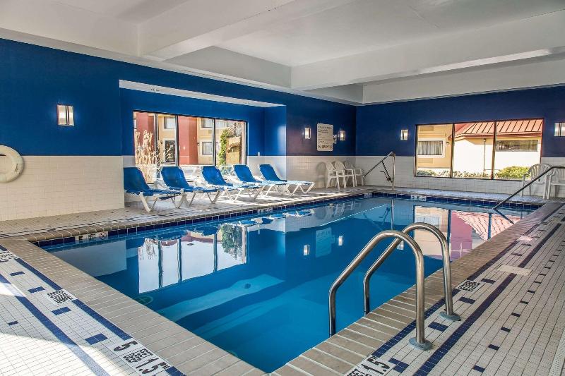 Regency Inn And Suites New London - Mystic image
