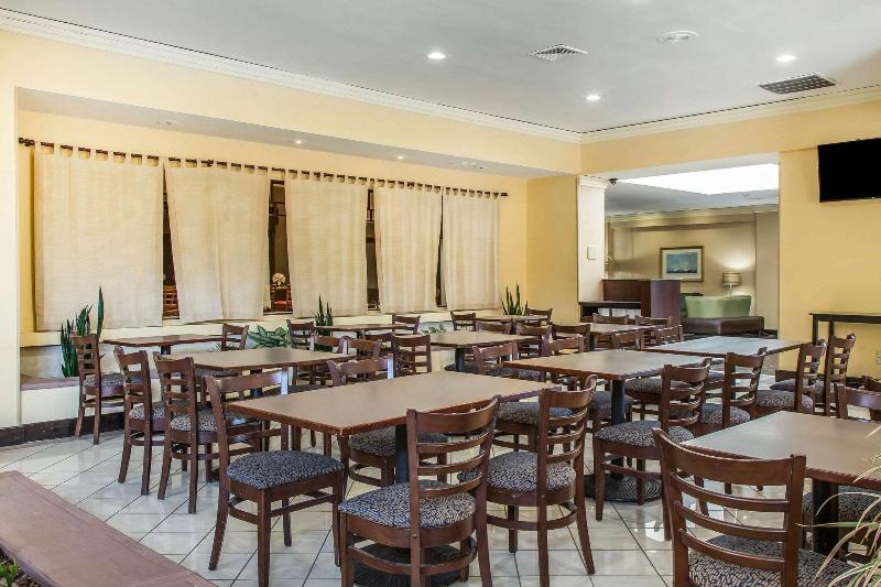 Regency Inn And Suites New London - Mystic image