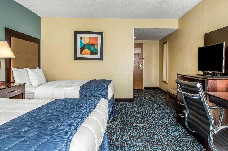 Regency Inn And Suites New London - Mystic image