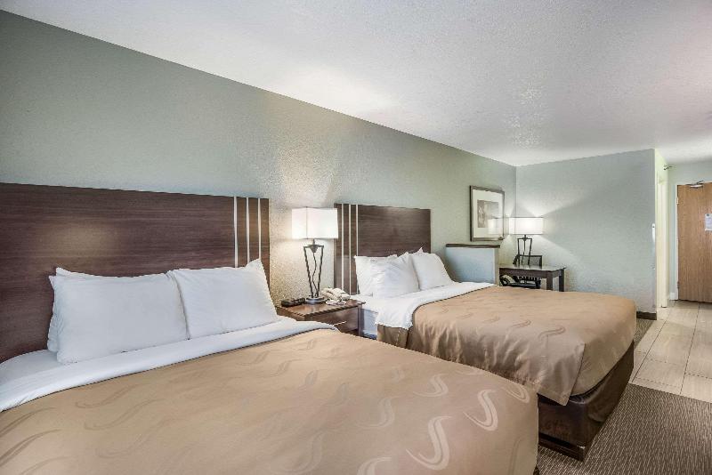 Quality Inn & Suites Pueblo West image