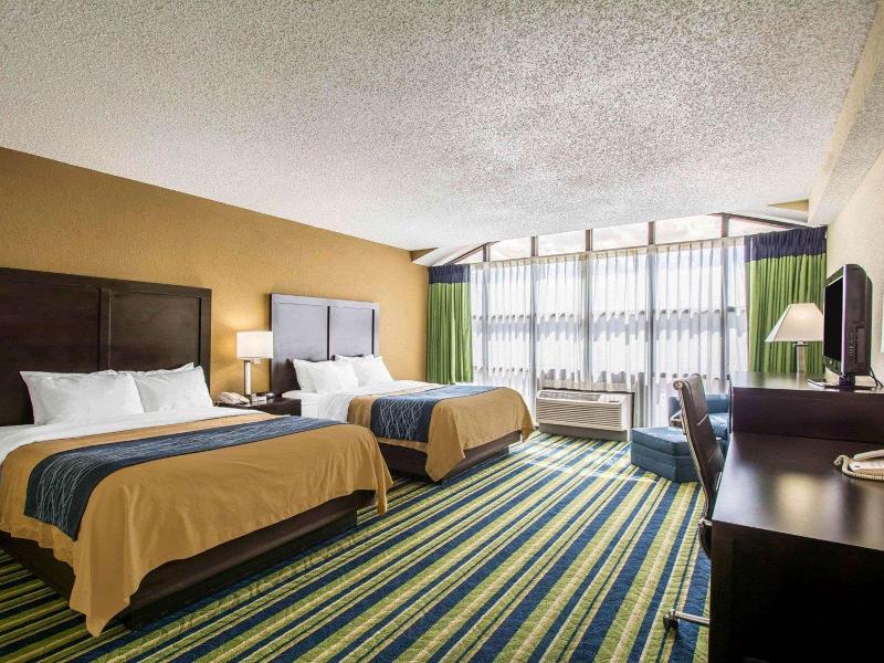 Comfort Inn&Suites Lantana - West Palm Beach South image