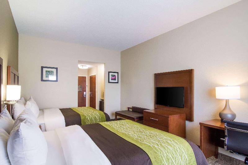 Comfort Inn Blackshear Hwy 84 image