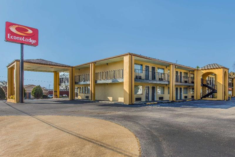 Econo Lodge Thomaston Area image
