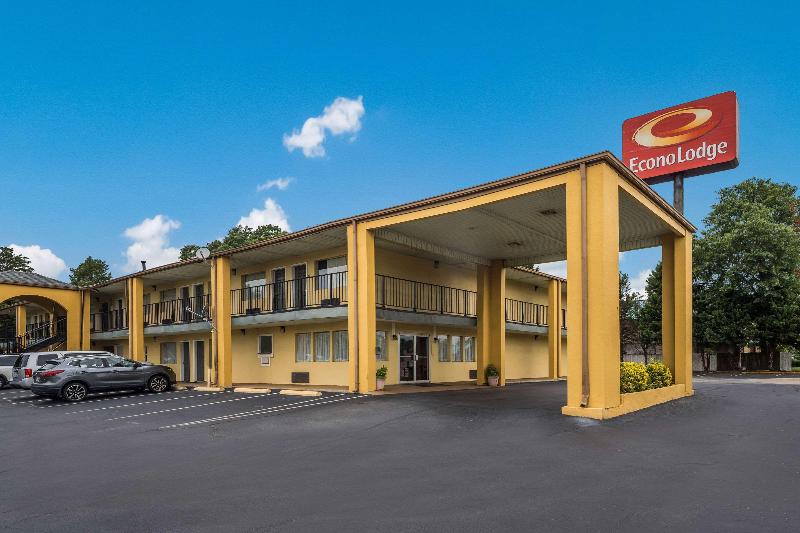 Econo Lodge Thomaston Area image