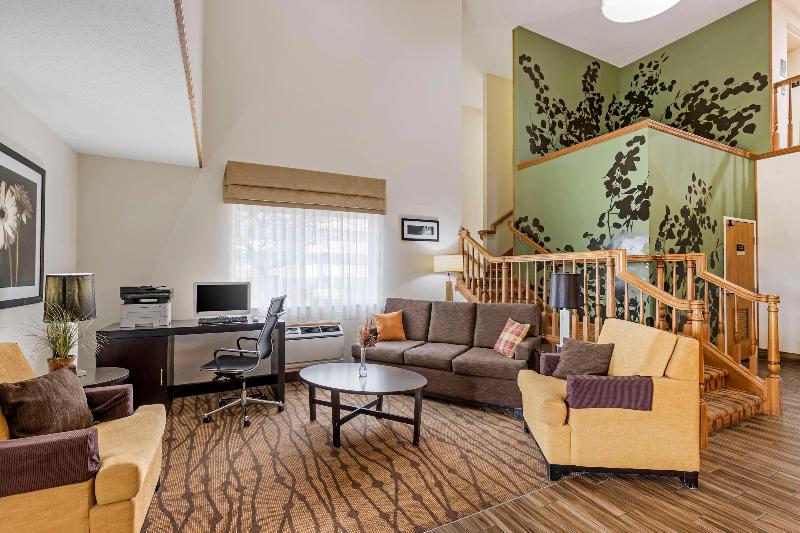 Sleep Inn & Suites Charles City Area image