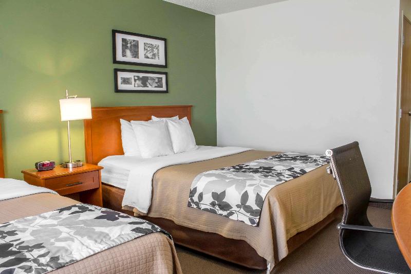 Sleep Inn & Suites Charles City Area image