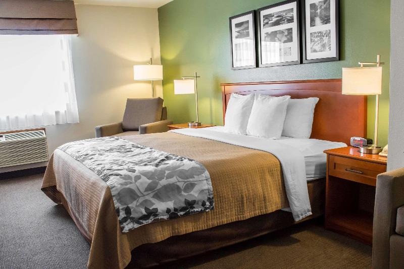 Sleep Inn & Suites Charles City Area image
