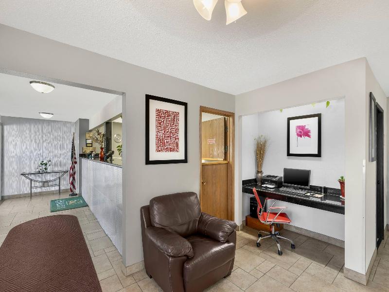 Quality Inn & Suites Ottumwa Area — photo 29