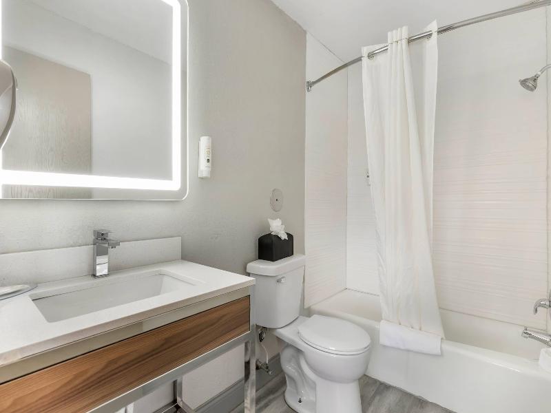 SUITE KING SIZE BED — photo 9
