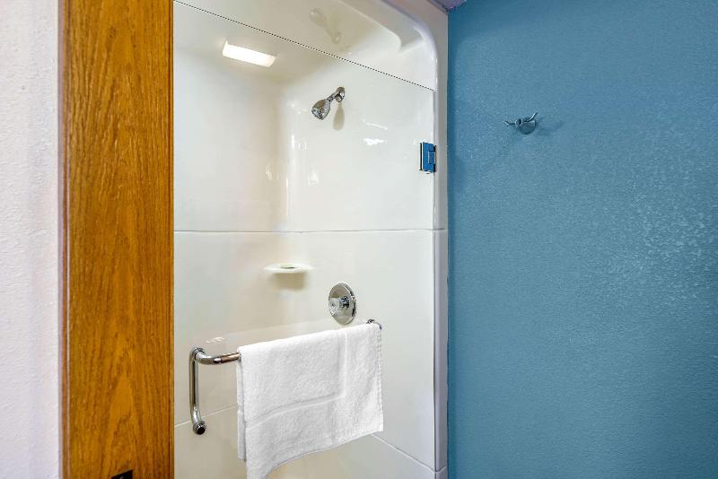 Sleep Inn Near Washington State Line image