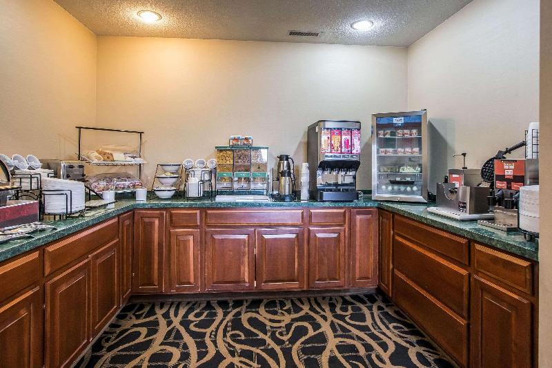 Quality Inn & Suites Mendota Near I-39 image