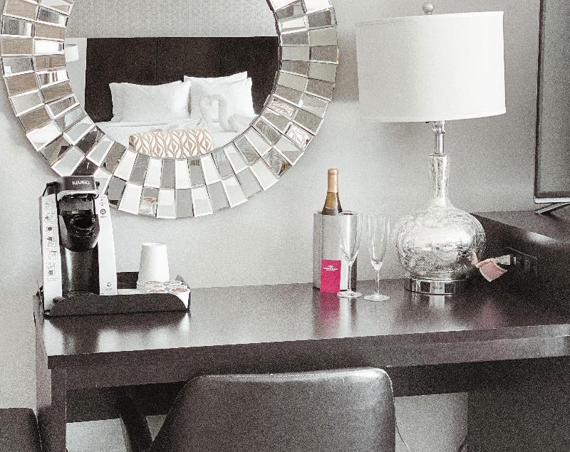 Crowne Plaza Chicago SW - Burr Ridge image