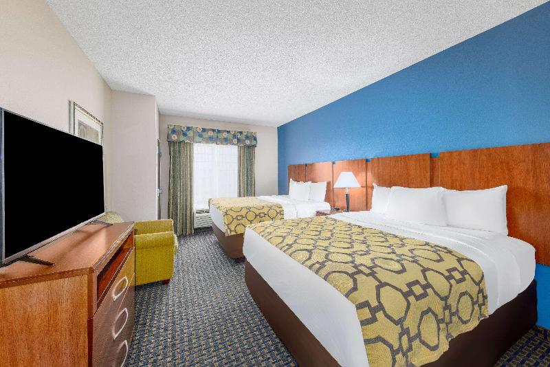 Baymont by Wyndham Pratt image