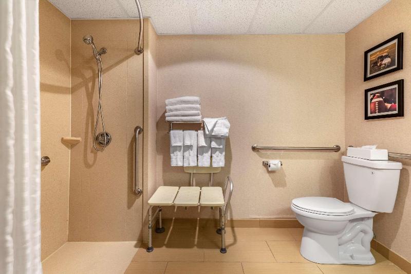 Comfort Inn Foxboro - Mansfield image