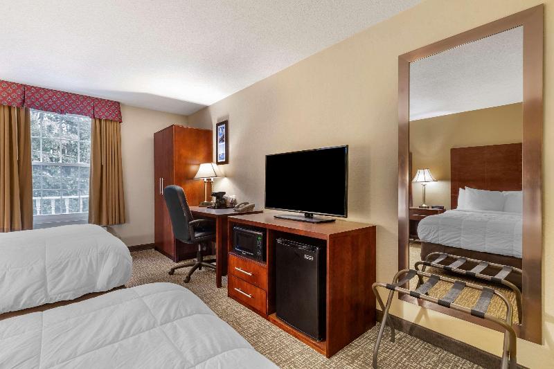 Comfort Inn Foxboro - Mansfield image