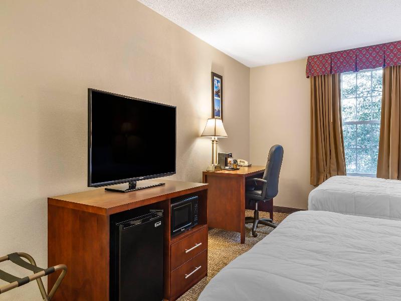 Comfort Inn Foxboro - Mansfield image