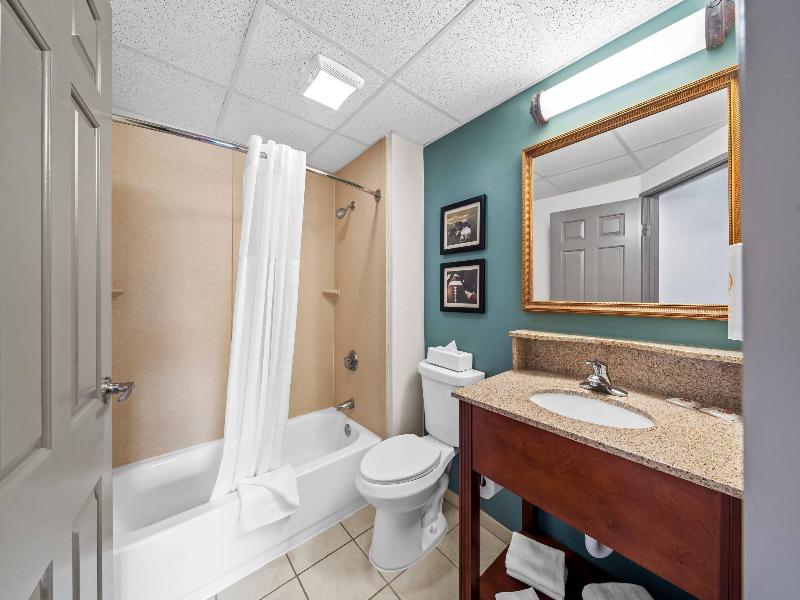 Comfort Inn Foxboro - Mansfield image