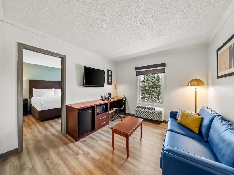 Comfort Inn Foxboro - Mansfield image
