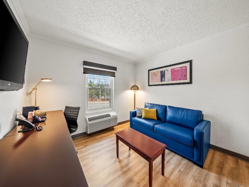 Comfort Inn Foxboro - Mansfield image