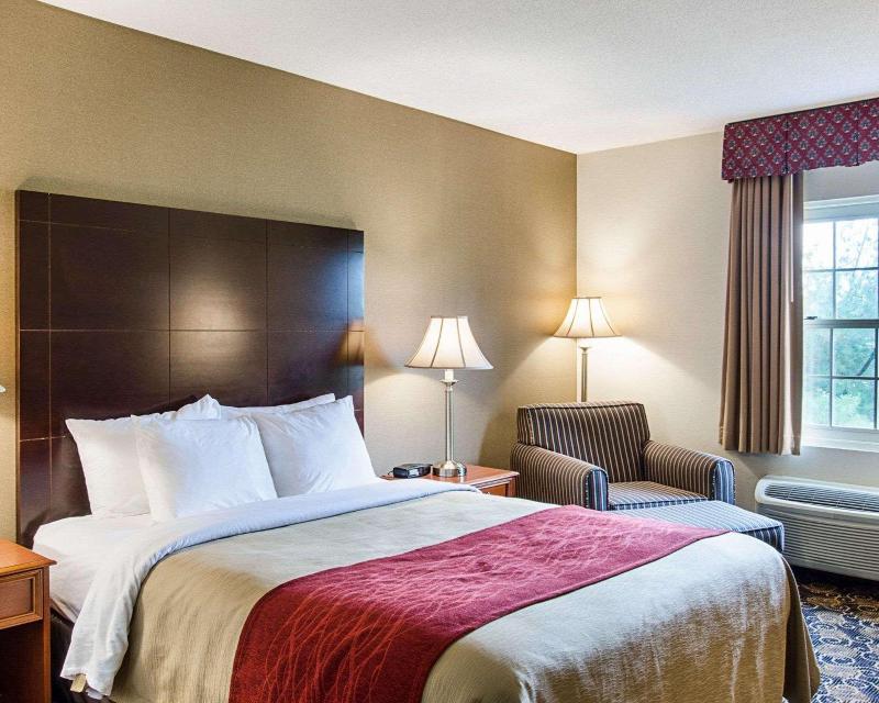 Comfort Inn Rockland - Boston image
