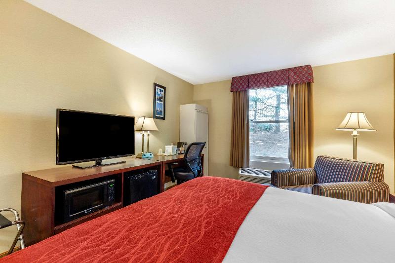 Comfort Inn Rockland - Boston image