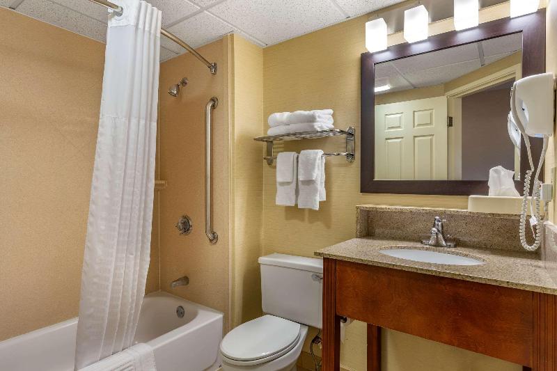 Comfort Inn Rockland - Boston image