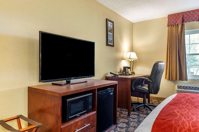 Comfort Inn Rockland - Boston image