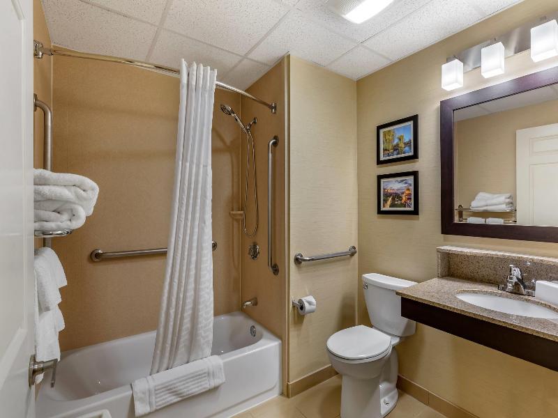 Comfort Inn Rockland - Boston image