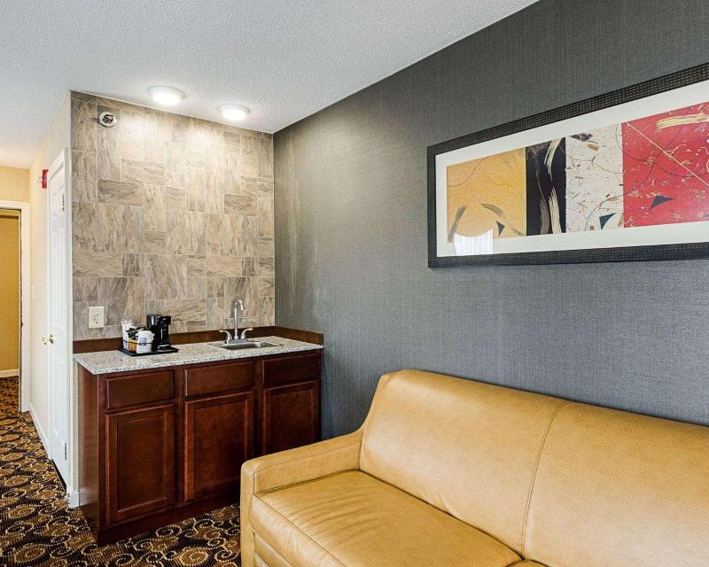 Comfort Inn Rockland - Boston image