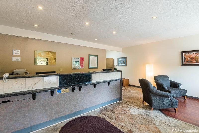 Suburban Studios Lavale-Cumberland image