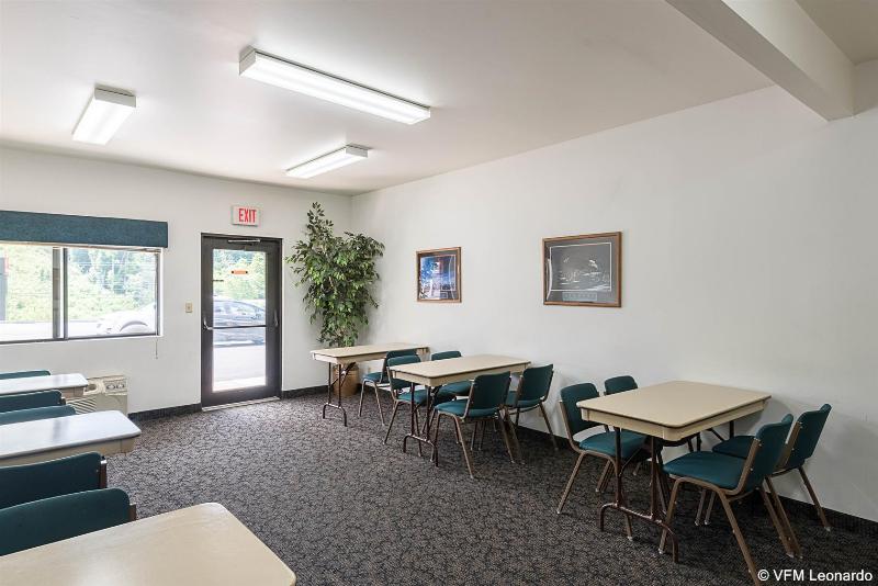 Suburban Studios Lavale-Cumberland image