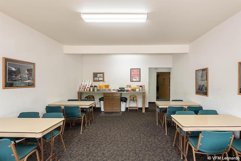Suburban Studios Lavale-Cumberland image