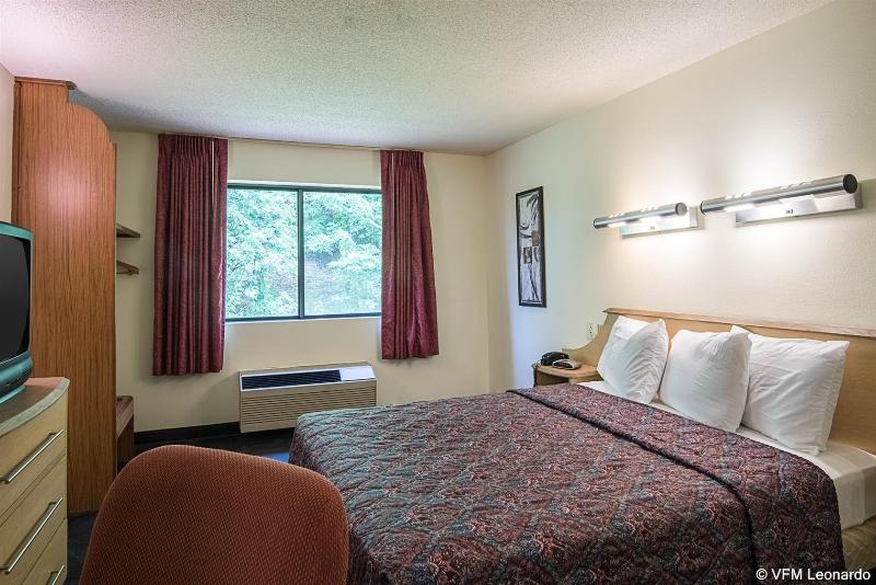 Suburban Studios Lavale-Cumberland image