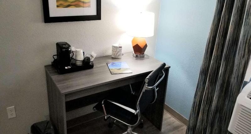 Best Western Shallotte / Ocean Isle Beach Hotel image