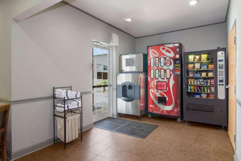 Quality Inn Shallotte Near Ocean Isle Beach image