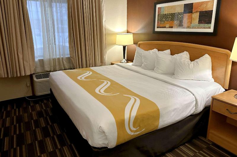 Quality Suites Near West Acres — photo 93