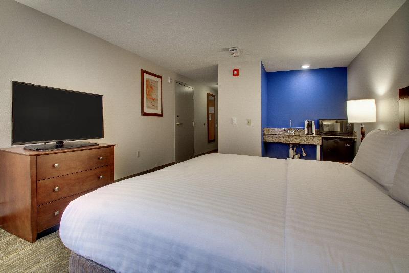 Holiday Inn Express Lincoln East White Mountains image