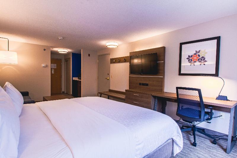 Holiday Inn Express Lincoln East White Mountains image