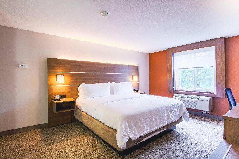 Holiday Inn Express Lincoln East White Mountains image