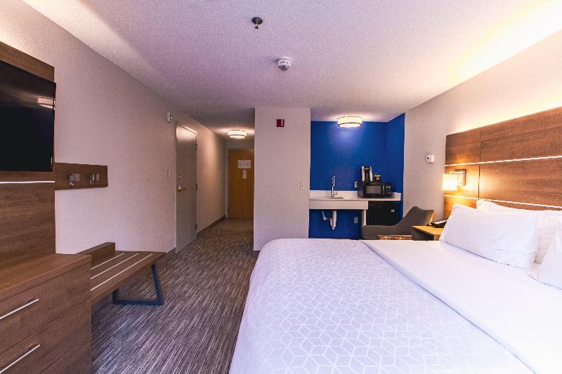 Holiday Inn Express Lincoln East White Mountains image