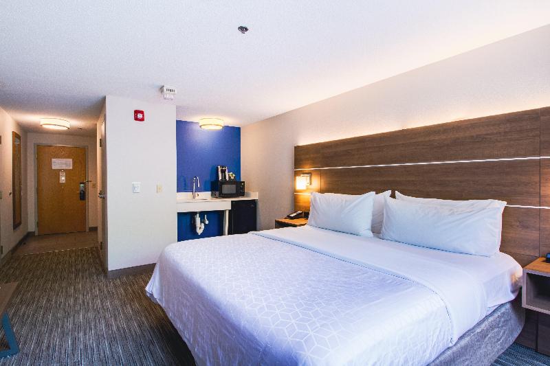 Holiday Inn Express Lincoln East White Mountains image