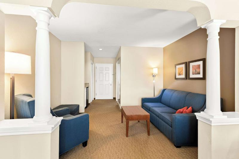 Comfort Inn & Suites North Conway image