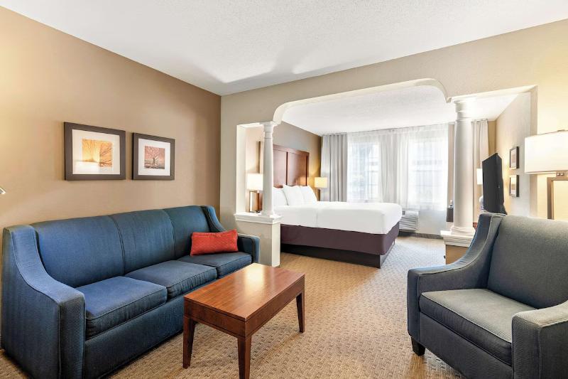 Comfort Inn & Suites North Conway image
