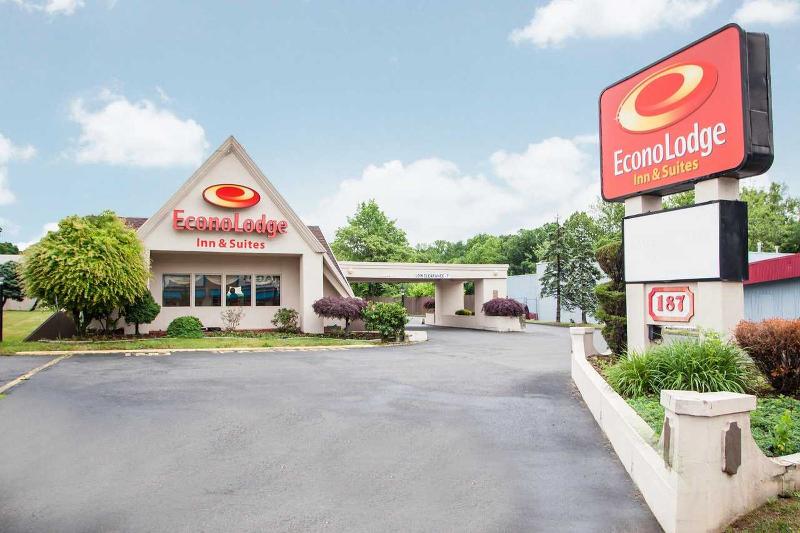 ECONO LODGE INN AND SUITES