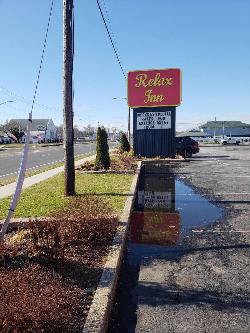 Econo Lodge image