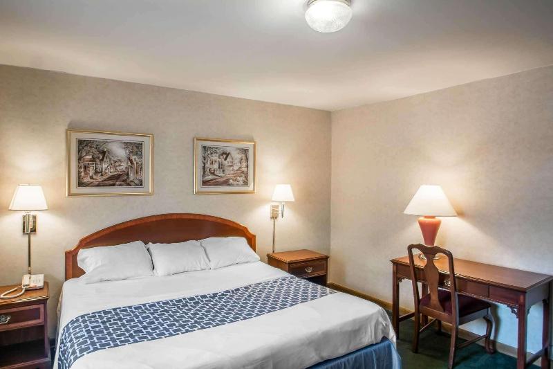 Econo Lodge Hornell Hornell image
