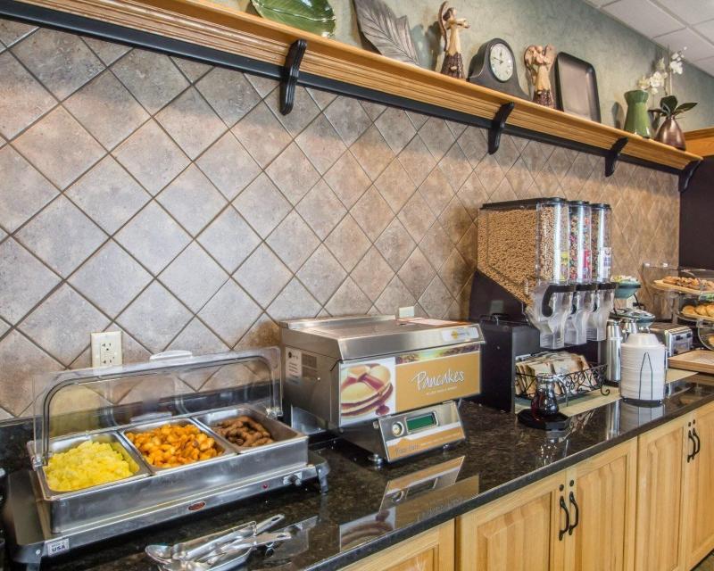 Quality Inn Geneseo Area image