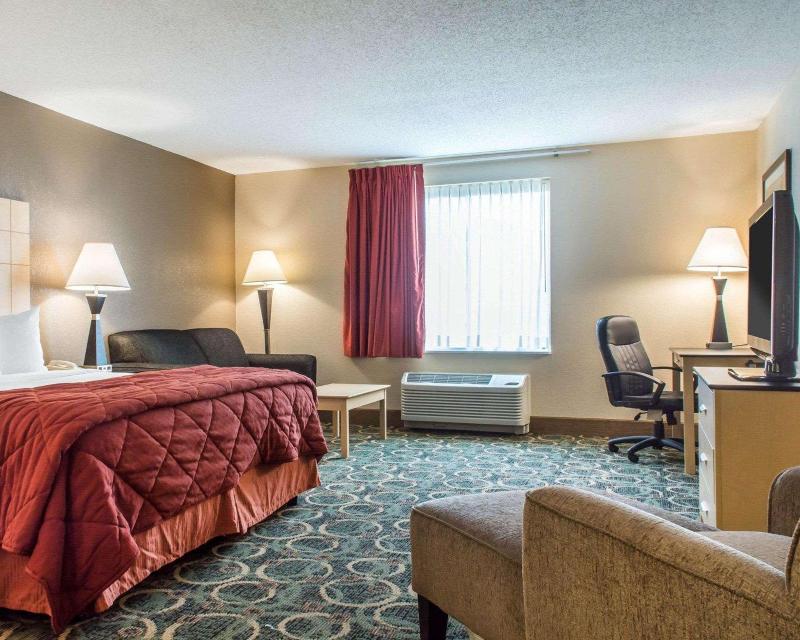 Quality Inn Geneseo Area image