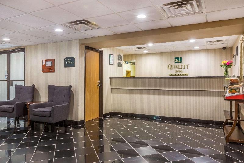 Quality Inn Hyde Park - Poughkeepsie North image