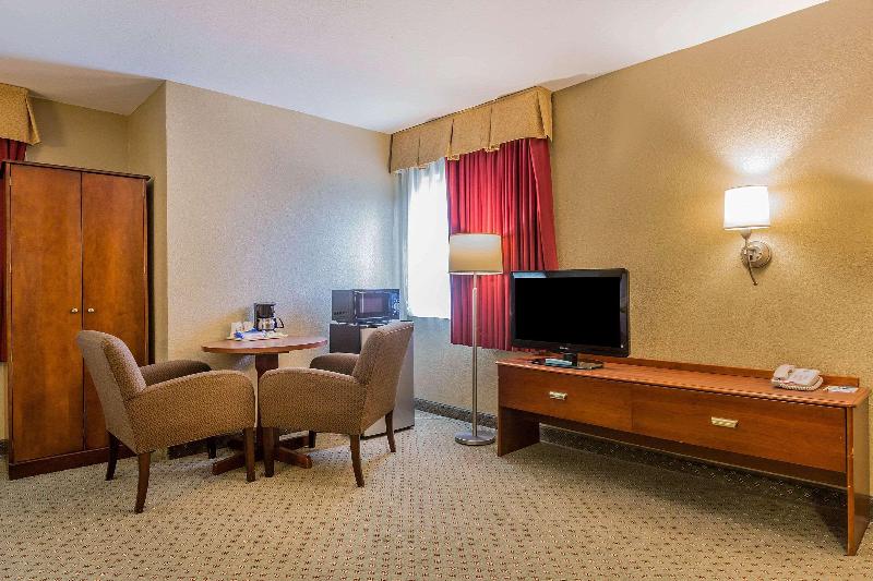 Quality Inn Hyde Park - Poughkeepsie North image